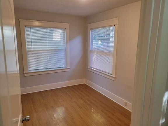 5th image of 215 N Kenilworth Ave