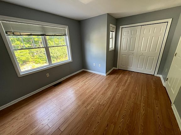 5th image of 164 Summit St