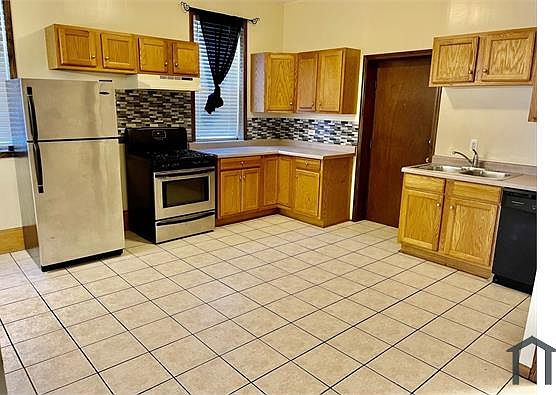 1st image of 7558 S Essex Ave APT G