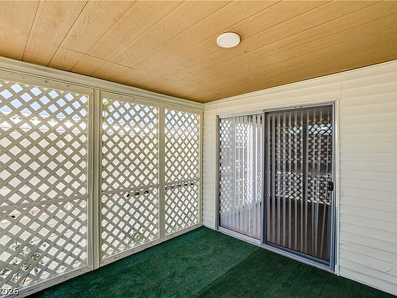 4th image of 3430 Isle Royale Dr