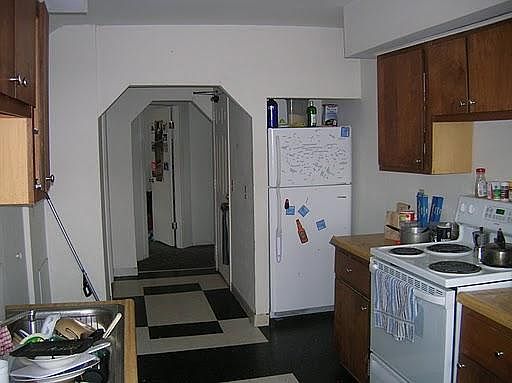 2nd image of 1062 11th Ave SE #5