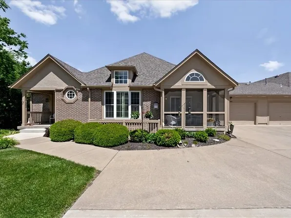 14270 W 151st Ter APT 302, Olathe, KS 66062