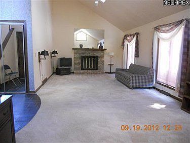 2nd image of 27 Brandon Pl