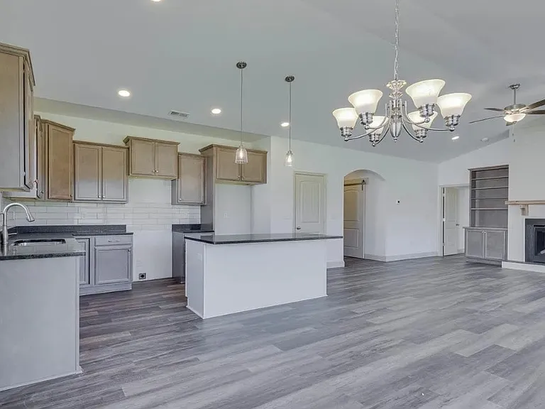 106 Glory Rd — Photo 9