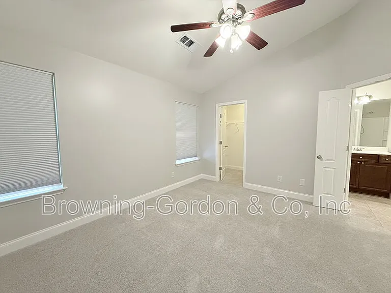 1057 Woodbury Falls Dr — Photo 11