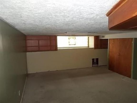 5th image of 7745 Bradford St