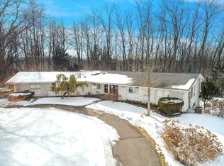 6630 W Knollwood, West Bloomfield, MI 48322