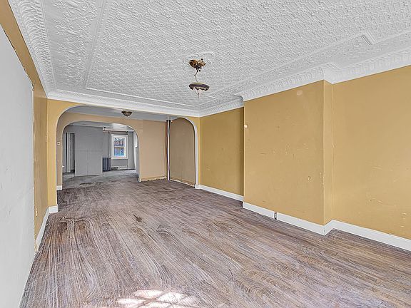 5th image of 1219 Decatur St