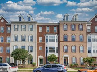 Lee Square, Manassas, VA 20110