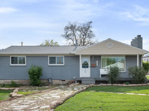 5597 S Hillside Dr E, Salt Lake City, UT 84107