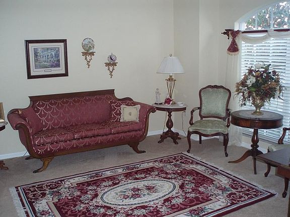 Formal living