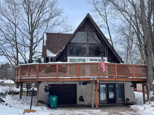 804 Lasalle Rd, Marquette, MI 49855