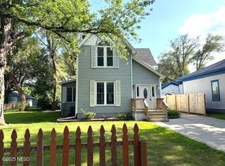 468 5th St SW, Huron, SD 57350