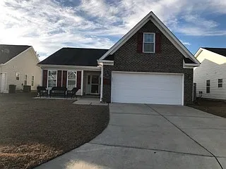 105 Lakeside Green Dr