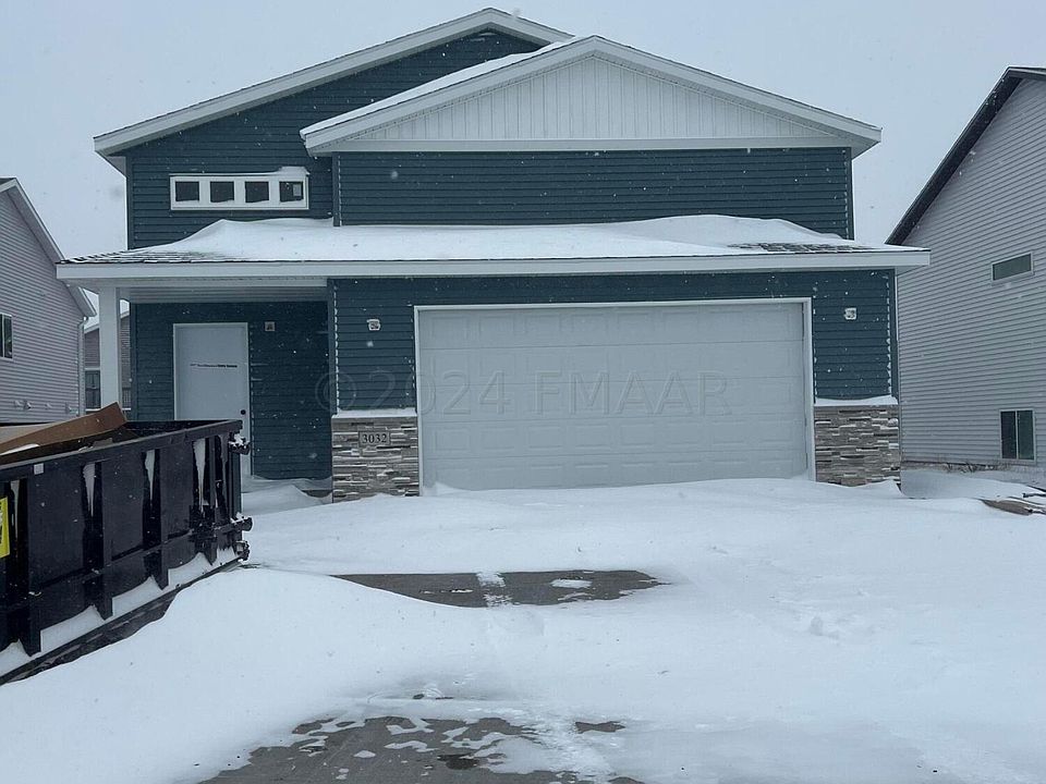 1st image of 3032 39th Ave S