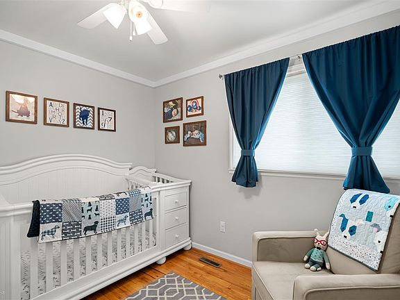 4th image of 31627 Belleau Dr