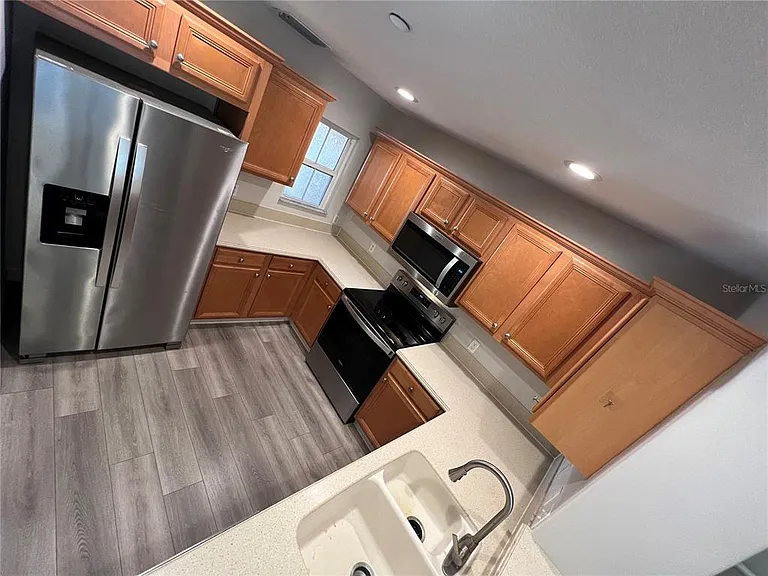7350 Black Walnut Way — Photo 8
