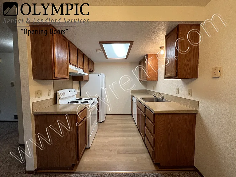 829 Israel Rd SW #B-6 — Photo 5