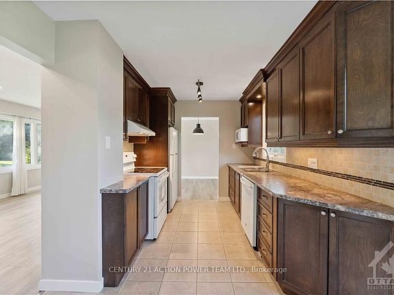 5th image of 1776 Grey Nuns Dr #A