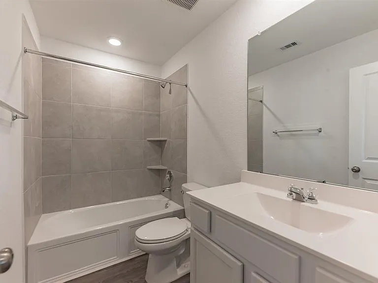 6016 Heritage Creek Ln — Photo 28
