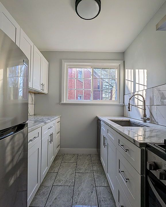 1st image of 4009 Washington Blvd APT 1