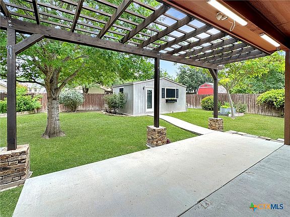 3rd image of 1246 Sugar Land Dr