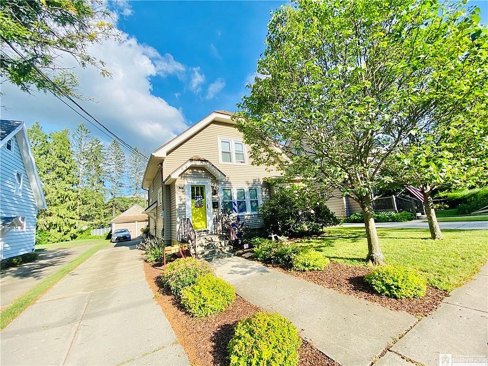 1st image of 511 Forest Ave