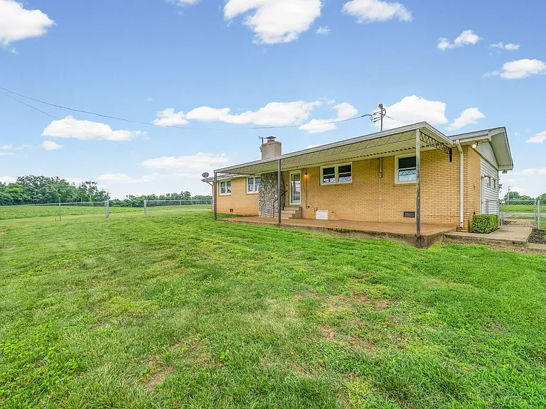 3561 Pickering Rd — Photo 27