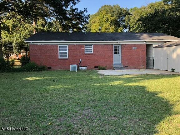 4th image of 207 Evelyn St