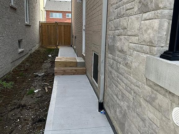 3rd image of 1261 Stevens Rd #Basement