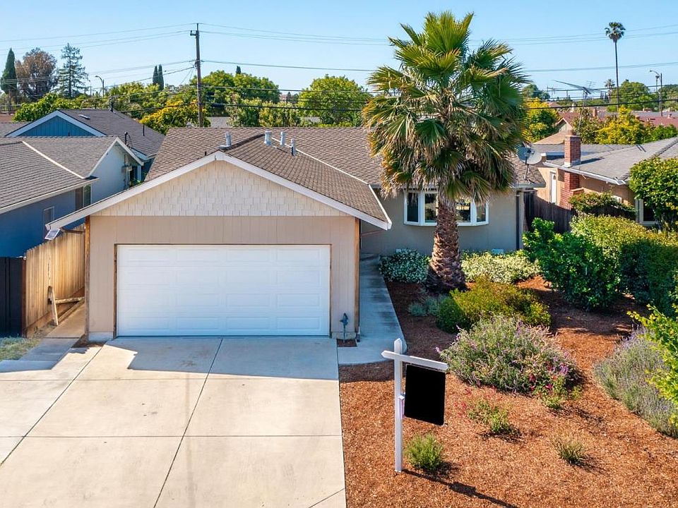 1st image of 1211 Carnelian Dr