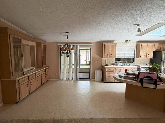 4th image of 88 Horseshoe Falls Dr