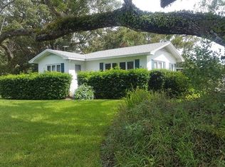 724 Lake Winnemissett Dr, Deland, FL 32724