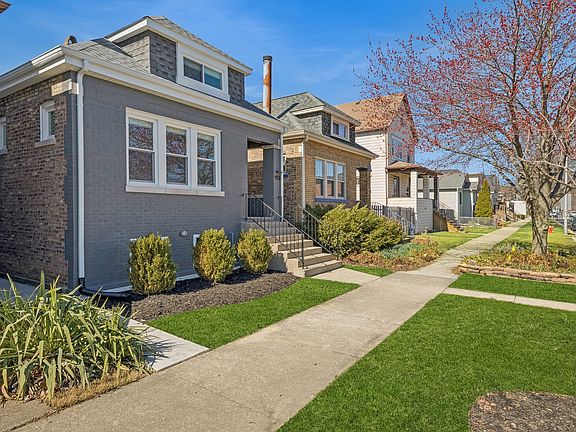 2nd image of 933 Ferdinand Ave