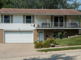 3412 Arbor Dr, Iowa City, IA 52245