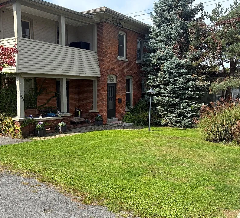 1025 Milton Ave #2