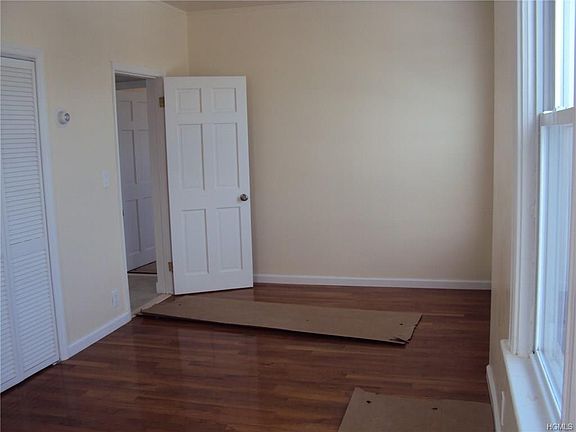 5th image of 25 Fillmore Pl