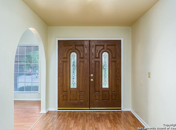 4th image of 2118 Cross Key Dr