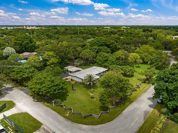 8001 SW 135th St, Pinecrest, FL 33156