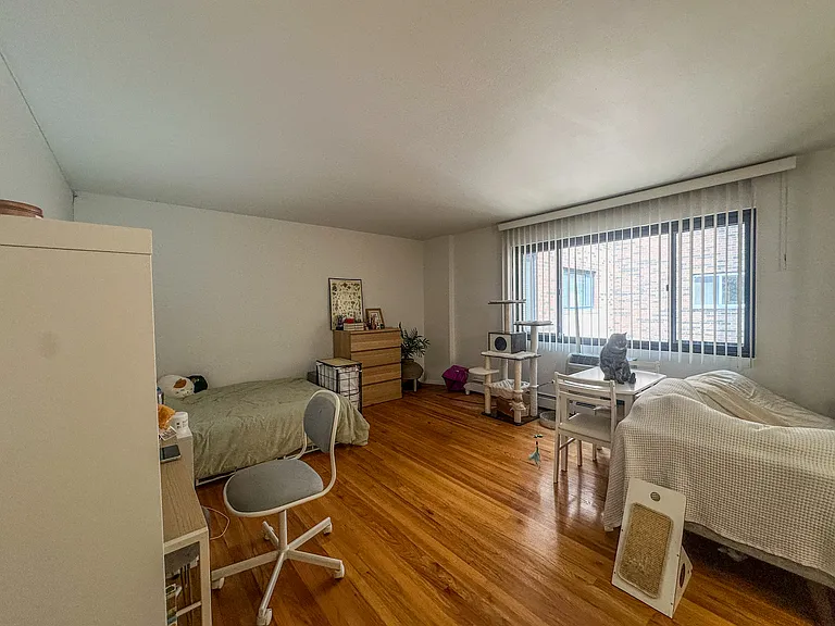 2336 N Commonwealth Ave #403 — Photo 1