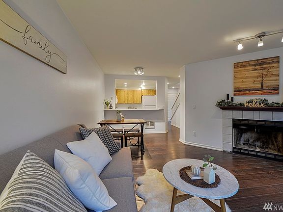 3rd image of 451 S 328th St APT 12B
