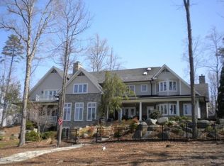 352 Lake Point Ln, Belews Creek, NC 27009