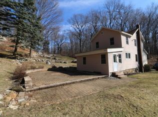 40 Salmon Ln, Ledgewood, NJ 07852