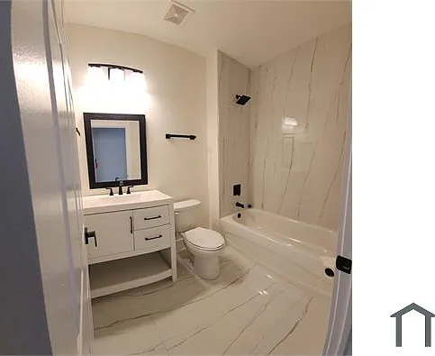 6501 Las Palmas Way — Photo 5