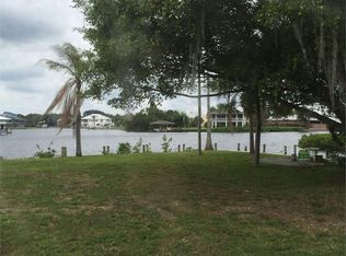 209 13th St NW, Ruskin, FL 33570