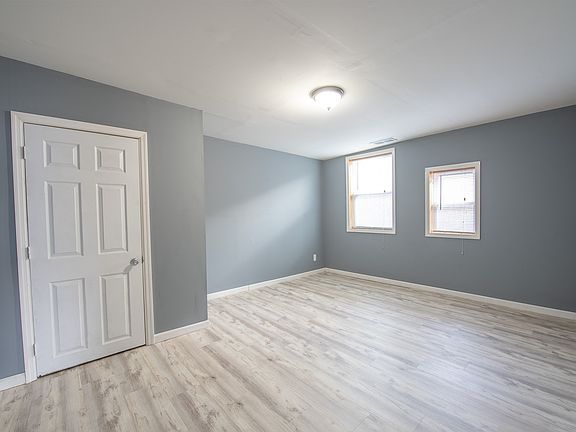 4th image of 2001 Genesee St #11518992