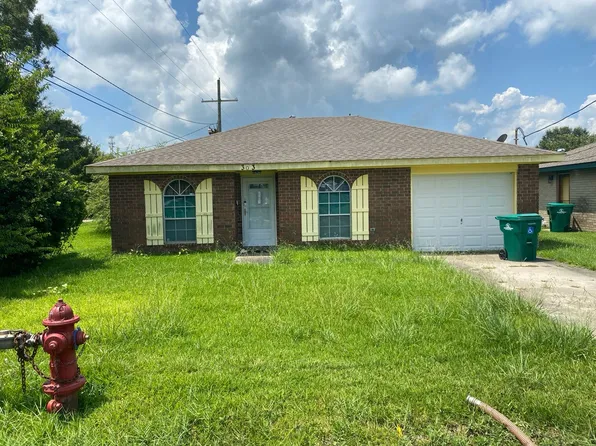 303 King St, Hahnville, LA 70057