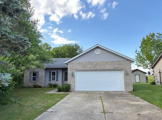 753 Forest Green Dr, O'Fallon, IL 62269
