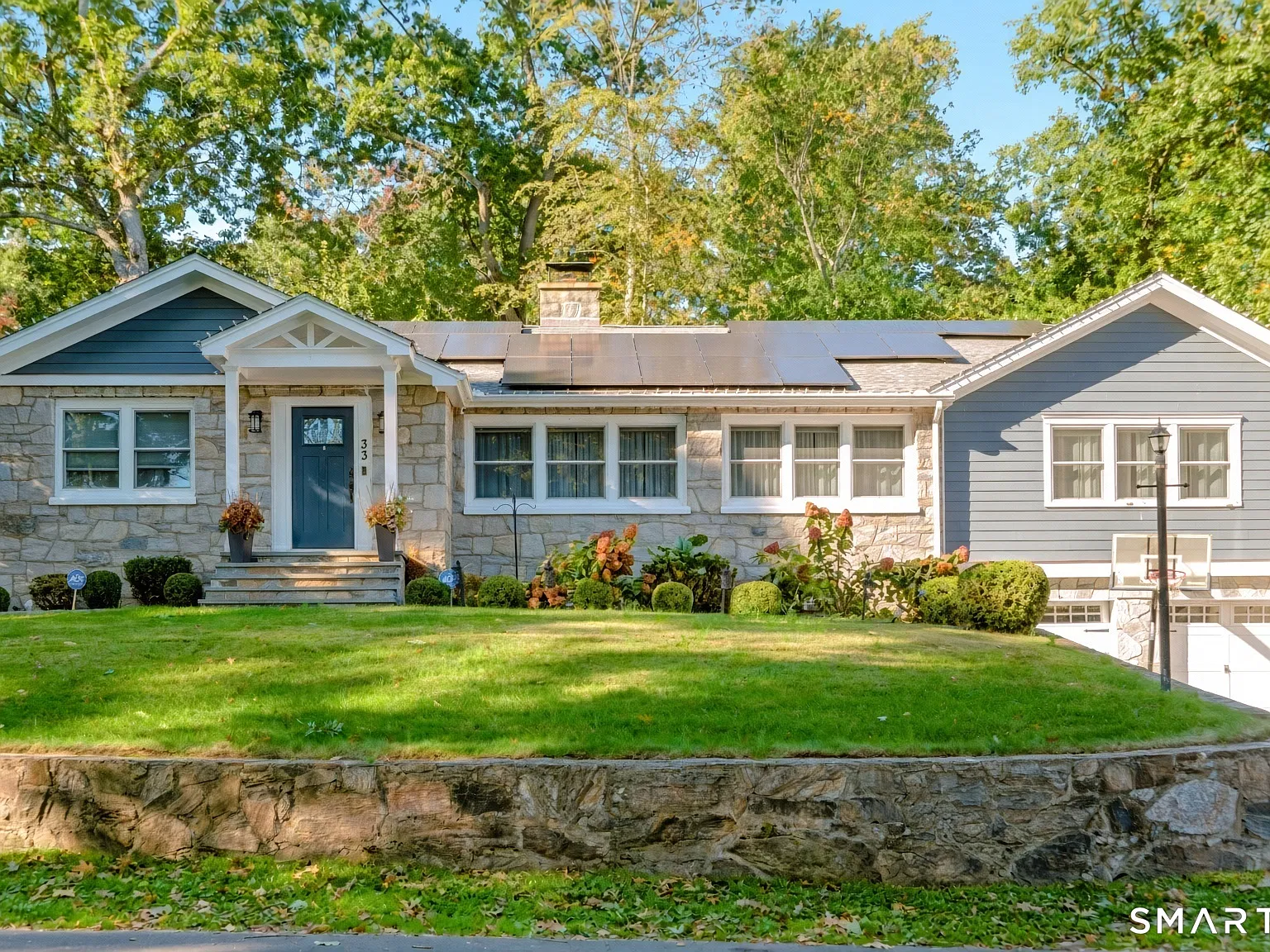 3 bed, 3.5 bath, 3638 sqft, $5,000 — Photo 1