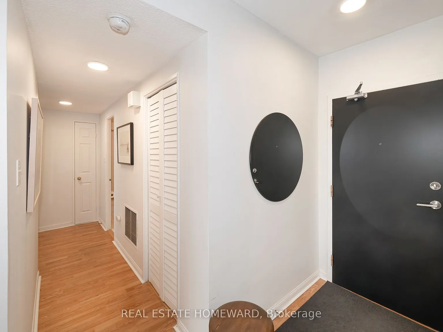 2 bed, $3,000 — Photo 3